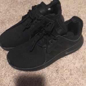 All black wore 2x max still look brand new.  No box.